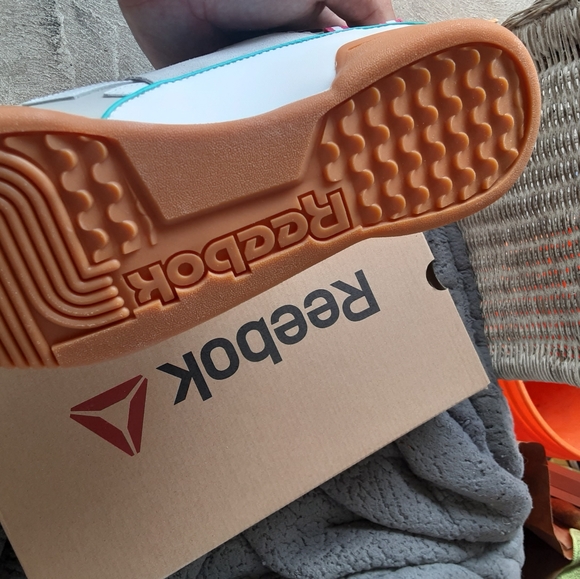 Reebok Ati - Picture 3 of 5